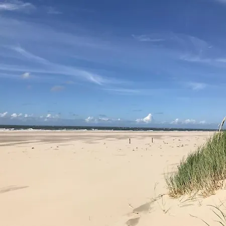 Luxe 8 Persoons 'golfvillatexel' Vlakbij Zee Vila